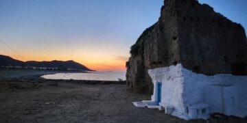 Σκύρος: Μια κούκλα στο κέντρο του Αιγαίου