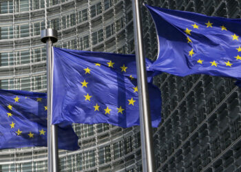 Πρόγραμμα 100 ημερών για την ενέργεια ετοιμάζει η Κομισιόν