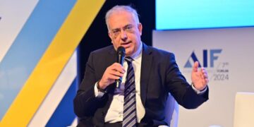 Θεοδωρικάκος: “Παραγωγικότητα και ισχυρή ανταγωνιστικότητα σημαίνει λιγότεροι φόροι”