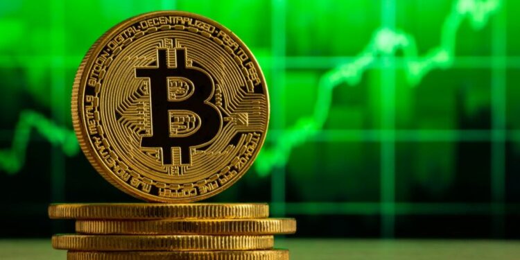 Bitcoin μια ανάσα από τις 100.000 δολάρια