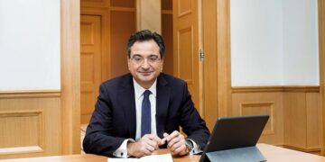 Φ. Καραβίας (Εurobank): 1,14 δισ. ευρώ καθαρά κέρδη στο 9μηνο!
