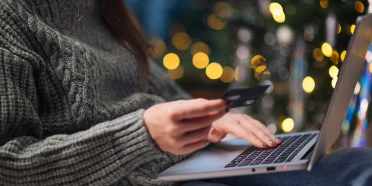 Visa: 10 συμβουλές για να κάνετε τις αγορές σας με ασφάλεια