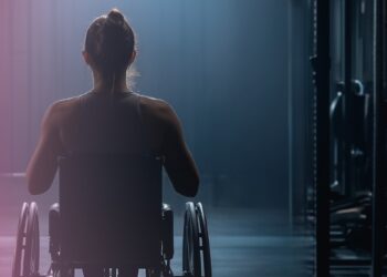 Η ΔΕΗ αναδεικνύει την αόρατη πραγματικότητα των γυναικών με αναπηρία θυμάτων έμφυλης βίας