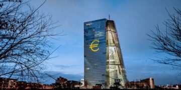 ΕΚΤ: Οι πολιτικές του Τραμπ θα ασκήσουν πιέσεις στον πληθωρισμό