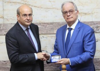 Προϋπολογισμός 2025: Κατατέθηκε στη Βουλή από τον Κ. Χατζηδάκη