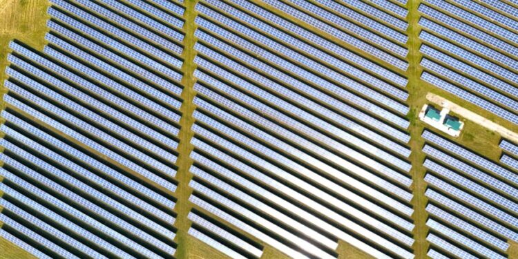 Ρεκόρ αρνητικών τιμών ηλεκτρισμού το 2024
