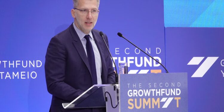 Άκης Σκέρτσος στο Growthfund Summit: Για το 2025 έχουν συμφωνηθεί 121 μεταρρυθμίσεις και 172 δημόσιες επενδύσεις