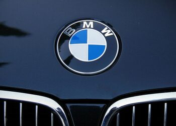Ανακλήσεις για 6.275 BMW και 1.154 Mini