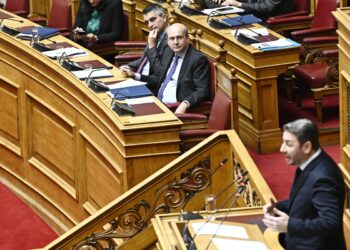Χατζηδάκης: Έρχονται πέντε παρεμβάσεις στις τράπεζες, για προμήθειες, χορηγήσεις