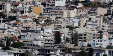 Εξοικονομώ 2025: Διατίθενται 434 εκατ. ευρώ για την ενεργειακή αναβάθμιση κατοικιών σε όλη τη χώρα
