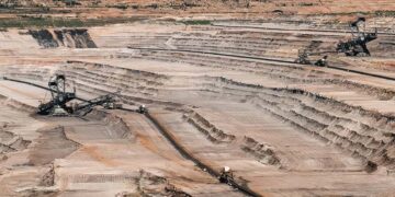 Σε επίπεδα ρεκόρ η παγκόσμια ζήτηση άνθρακα το 2024 λόγω Ασίας