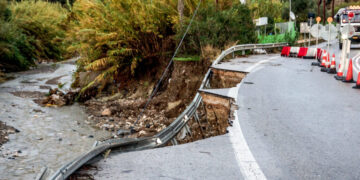 ΔΕΔΔΗΕ: Ολοκληρώνονται οι εργασίες αποκατάστασης ζημιών από την κακοκαιρία Bora