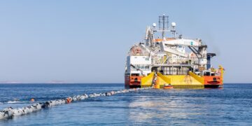 ΑΔΜΗΕ: Στη φάση δεσμευτικών προσφορών ο διαγωνισμός για τα υποβρύχια καλώδια σε Δωδεκάνησα και ΒΑ Αιγαίο