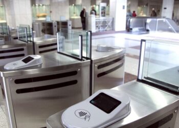 Ανέπαφες πληρωμές με τραπεζική κάρτα σε όλα τα Μέσα Μαζικής Μεταφοράς