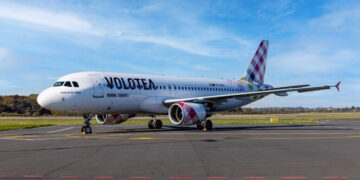 H Volotea κλείνει τη βάση της στην Αθήνα