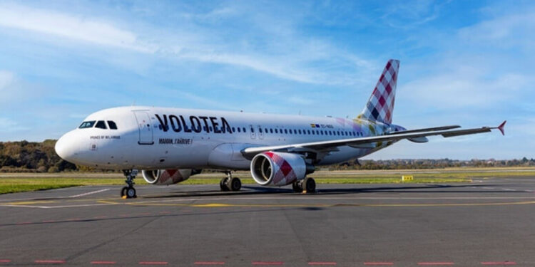 H Volotea κλείνει τη βάση της στην Αθήνα