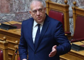 Τάκης Θεοδωρικάκος: Έλεγχος στο καρτέλ στην ιδιωτική υγεία