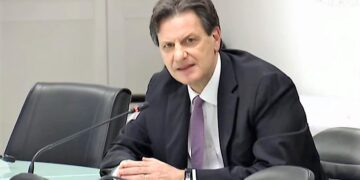 Yπ.Εν.: Σε 15 ευρώ ανά μεγαβατώρα η στήριξη στα νοικοκυριά για τον Φεβρουάριο
