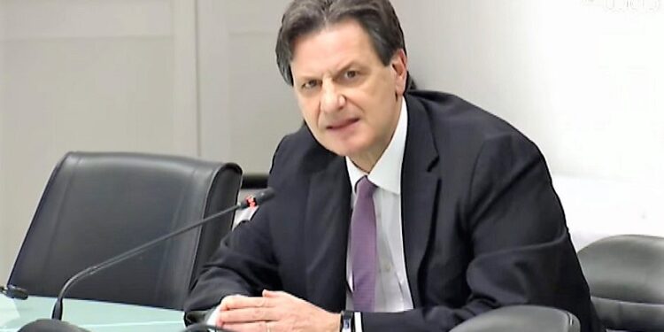 Yπ.Εν.: Σε 15 ευρώ ανά μεγαβατώρα η στήριξη στα νοικοκυριά για τον Φεβρουάριο