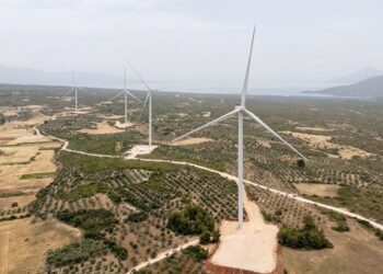 Amazon: Επενδύει σε τρία έργα ανανεώσιμης ενέργειας στην Ελλάδα