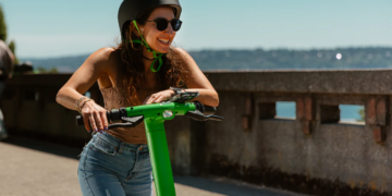 Το νέο ηλεκτρικό πατίνι της Lime, GEN4.1 E-Scooter, έρχεται στην Ελλάδα