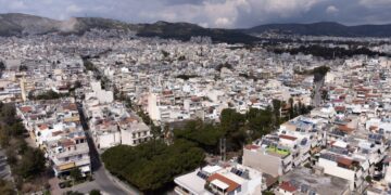 Alpha Bank: Το 54% των Ελλήνων δηλώνει ότι δεν μπορεί να αγοράσει σπίτι