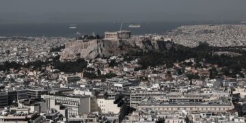 Ακίνητα: «Παγώνουν» οι αντικειμενικές αξίες μέχρι το 2027