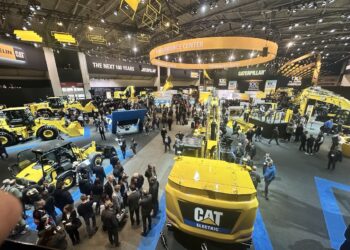 Η Eltrak στη Bauma 2025, στο επετειακό περίπτερο της Caterpillar