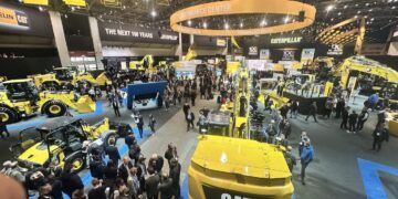 Η Eltrak στη Bauma 2025, στο επετειακό περίπτερο της Caterpillar
