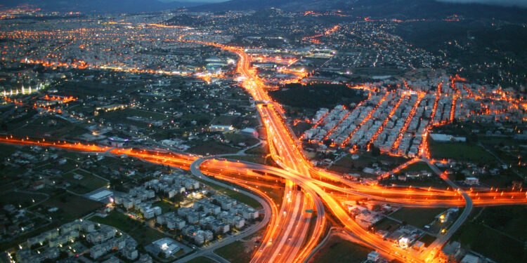 ΓΕΚ ΤΕΡΝΑ: Ολοκληρώθηκε το deal με το Latsco Family Office για το 10% στην Αττική Οδό