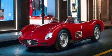 Stellantis: Προς πώληση η Maserati