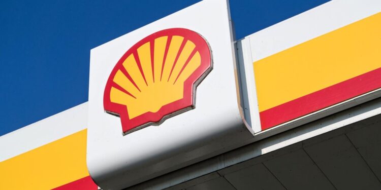 Η Shell διαψεύδει τα περί εξαγοράς της BP