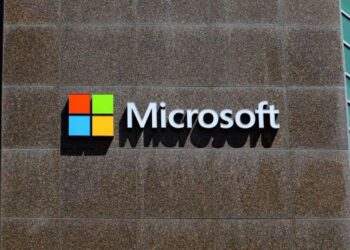 Μαζική κυβερνοεπίθεση σε διακομιστές της Microsoft