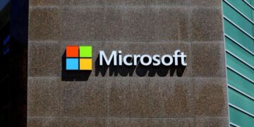Μαζική κυβερνοεπίθεση σε διακομιστές της Microsoft