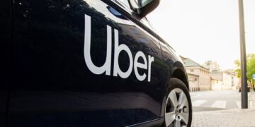 Η Uber επεκτείνεται στην Ελλάδα με παρουσία πλέον σε 8 ελληνικά νησιά