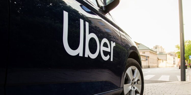 Η Uber επεκτείνεται στην Ελλάδα με παρουσία πλέον σε 8 ελληνικά νησιά