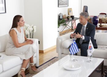 Όλγα Κεφαλογιάννη: Συνάντηση με τον Κορεάτη Πρέσβη 