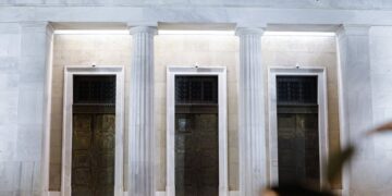 ΤτΕ: Πλεόνασμα 1,86 δισ. ευρώ σε ταμειακή βάση στο επτάμηνο