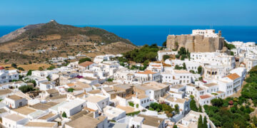 Τα 19 νησιά που μειώνεται κατά 30% ο ΦΠΑ