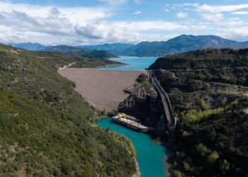Μέτρα στήριξης για την αντληοταμίευση ζητούν οι εταιρίες ηλεκτρισμού