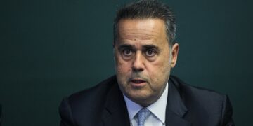Προτιμητέοι επενδυτές Chevron – Helleniq Energy για τα οικόπεδα σε Κρήτη και Πελοπόννησο