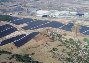 Όμιλος ΔΕΗ: Στο 90% η κατασκευή των φωτοβολταϊκών ισχύος 2,13 GW στη Δυτική Μακεδονία
