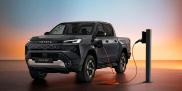 Η Toyota αποκαλύπτει το νέο Hilux