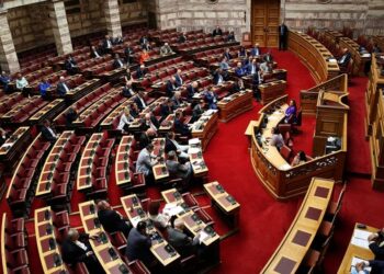 ΥΠΕΝ: Σε δημόσια διαβούλευση το σ/ν για τη δέσμευση και αποθήκευση διοξειδίου του άνθρακα