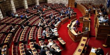 ΥΠΕΝ: Σε δημόσια διαβούλευση το σ/ν για τη δέσμευση και αποθήκευση διοξειδίου του άνθρακα