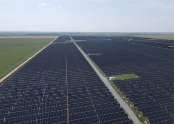 Όμιλος ΔΕΗ: 130 MW φωτοβολταϊκών προστίθενται στο εν λειτουργία χαρτοφυλάκιο ΑΠΕ στη Ρουμανία