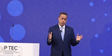 Παπασταύρου: Η παρουσία μεγάλων εταιρειών ενισχύει τις ελληνικές θέσεις σε ενεργειακό και γεωπολιτικό επίπεδο