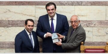 Στη Βουλή ο προϋπολογισμός του 2026