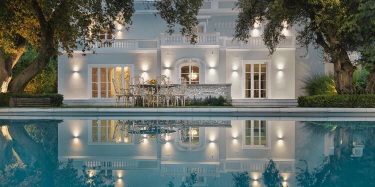 Greece Sotheby’s: Σημαντική άνοδος της αγοράς πολυτελούς κατοικίας στην Ελλάδα