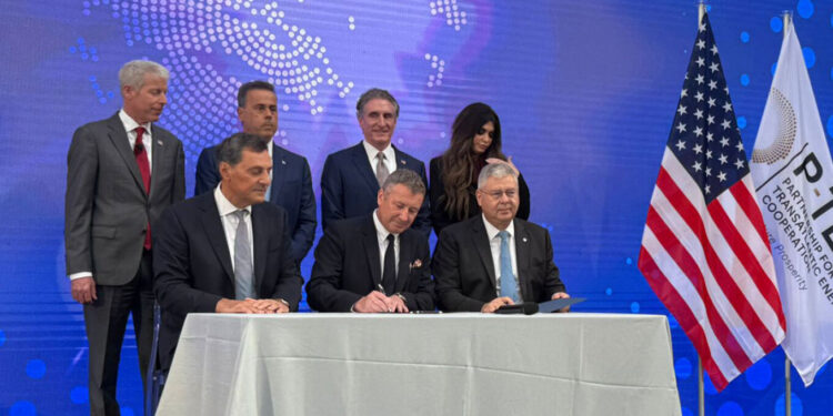 Σύνοδος Ενέργειας: Exxon Mobil, Energean και Helleniq Energy ανακοίνωσαν την έναρξη γεωτρήσεων